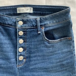 Abercrombie & Fitch High Rise Super Skinny Ankle